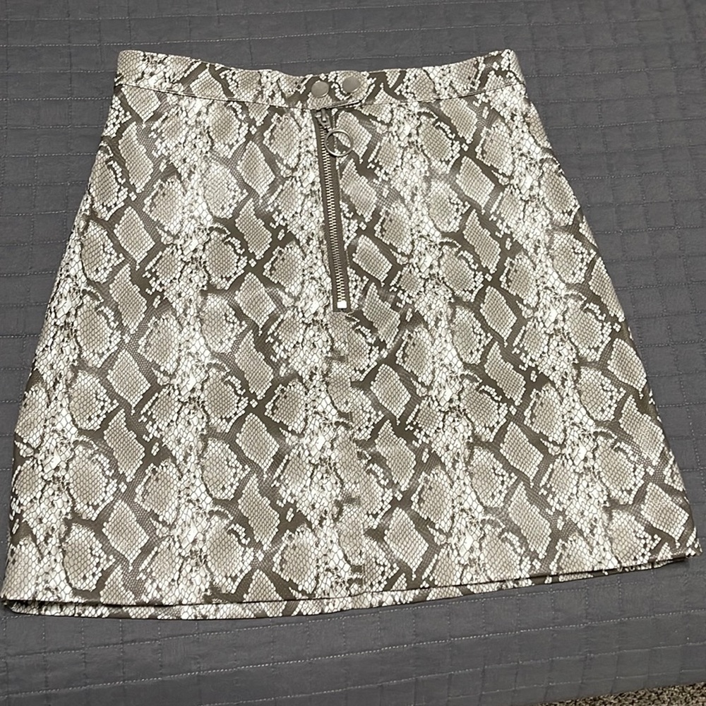 Brand new fake snakeskin skirt